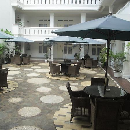 Ramayana Hotel Makasar Zewnętrze zdjęcie
