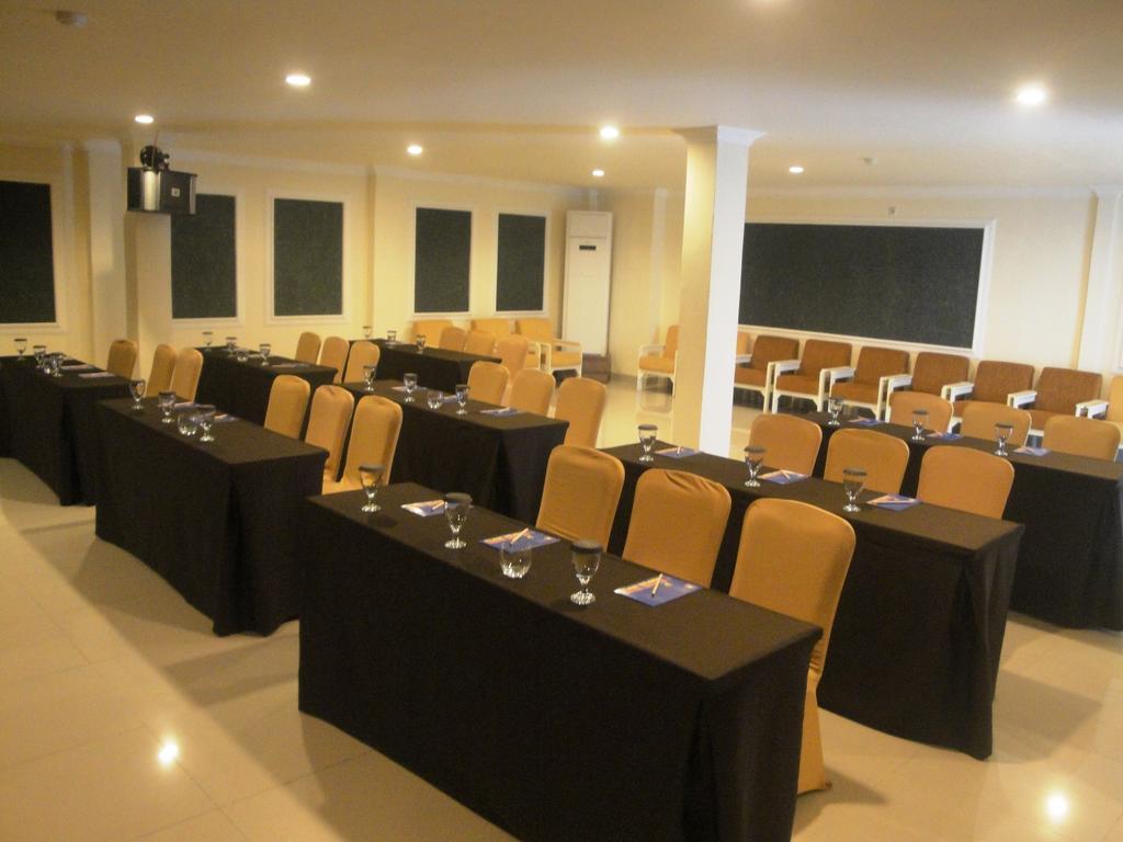 Ramayana Hotel Makasar Zewnętrze zdjęcie