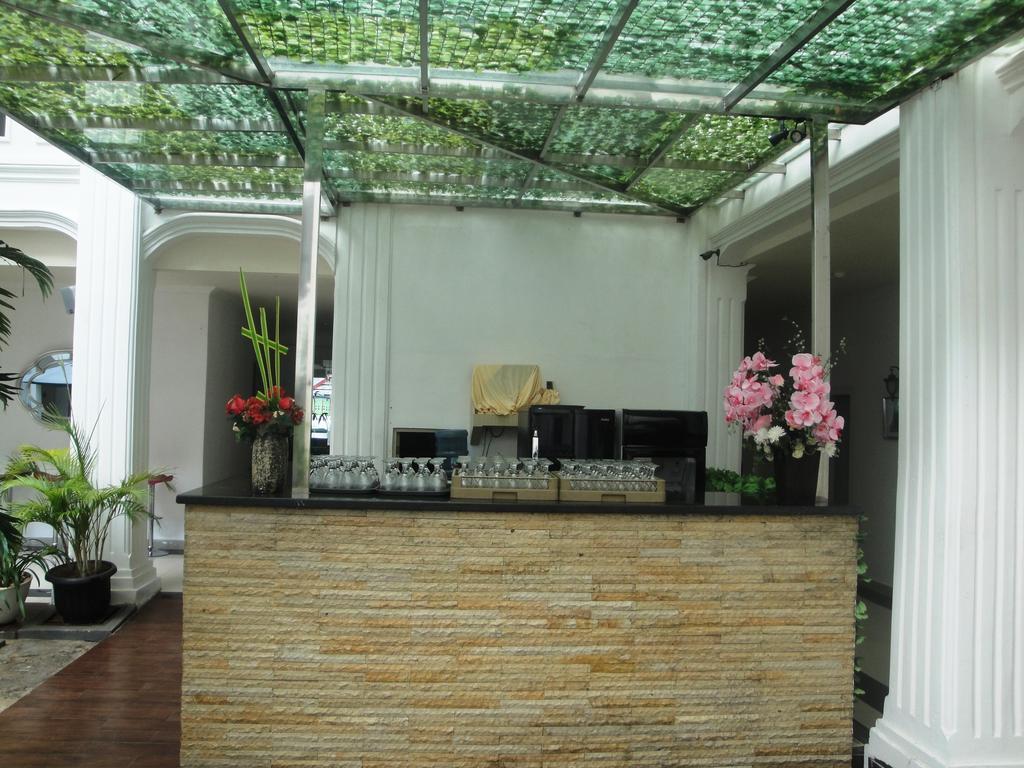 Ramayana Hotel Makasar Zewnętrze zdjęcie
