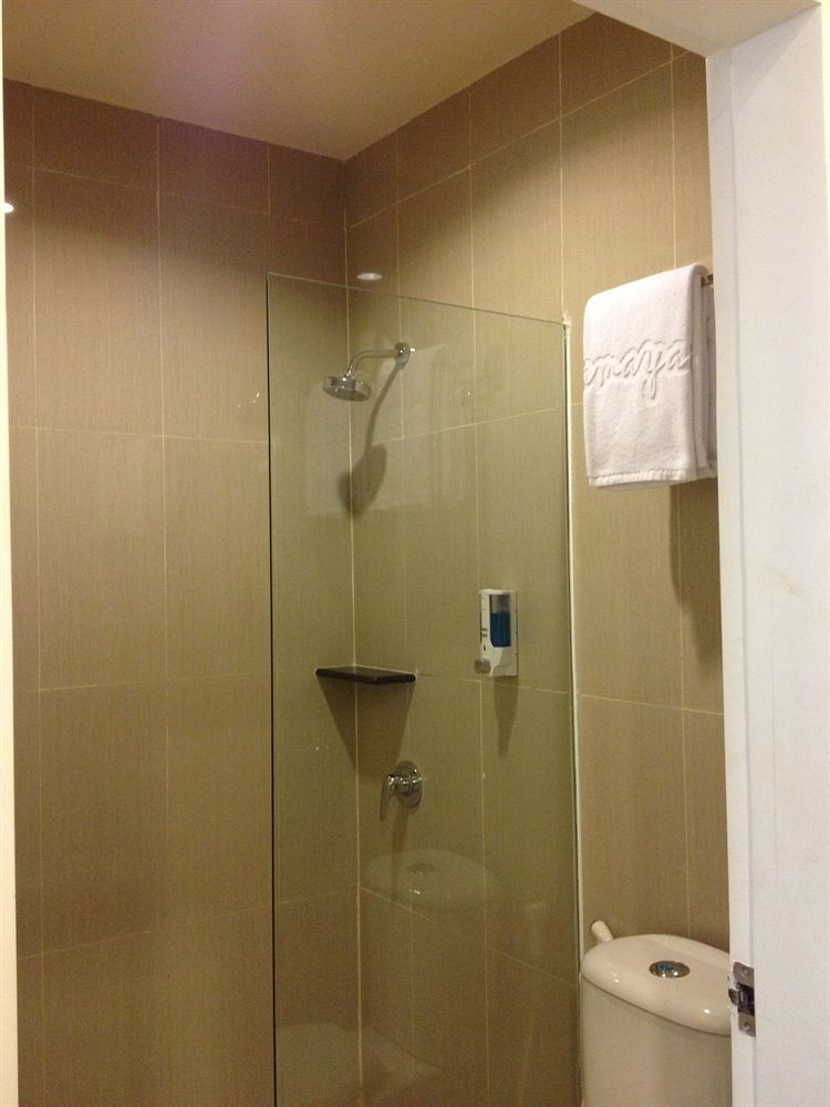 Ramayana Hotel Makasar Zewnętrze zdjęcie