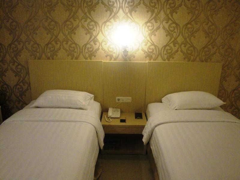 Ramayana Hotel Makasar Zewnętrze zdjęcie